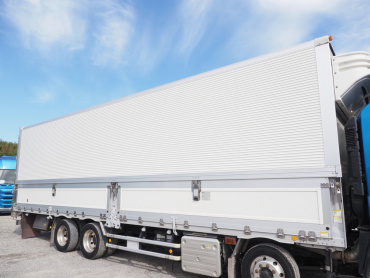 いすゞ ギガ 冷凍ウイング 大型 2KG-CYJ77C 年式 H30[写真11]