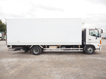 日野 レンジャープロ 冷凍バン 中型 TKG-FC9JKAG 年式 H26[写真09]