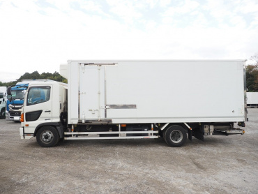 日野 レンジャープロ 冷凍バン 中型 TKG-FC9JKAG 年式 H26[写真11]