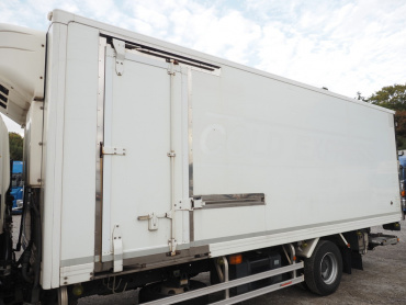 日野 レンジャープロ 冷凍バン 中型 TKG-FC9JKAG 年式 H26[写真12]