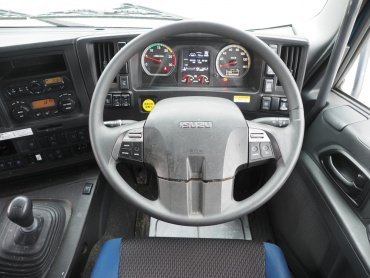 いすゞ ギガ ウイング車 大型 2PG-CYJ77C 年式 H30[写真35]