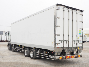 いすゞ ギガ 冷凍バン 大型 QKG-CYJ77BA 年式 H28[写真06]