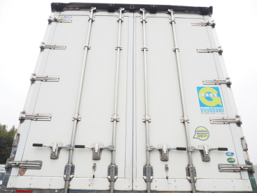 いすゞ ギガ 冷凍バン 大型 QKG-CYJ77BA 年式 H28[写真08]