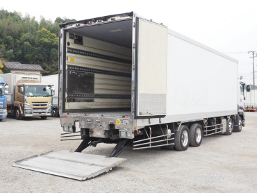 いすゞ ギガ 冷凍バン 大型 QKG-CYJ77BA 年式 H28[写真25]