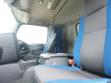 いすゞ ギガ 冷凍バン 大型 QKG-CYJ77BA 年式 H28[写真38]