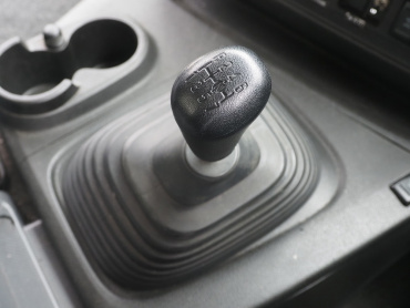 いすゞ ギガ 冷凍バン 大型 QKG-CYJ77BA 年式 H28[写真32]