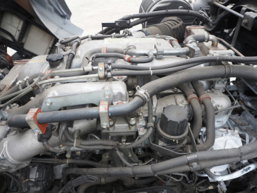 いすゞ ギガ 冷凍バン 大型 QKG-CYJ77BA 年式 H28[写真54]