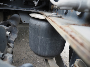 いすゞ ギガ トラクタ 大型 QKG-EXD52BD 年式 H29[写真38]