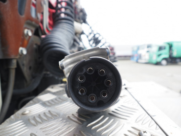 いすゞ ギガ トラクタ 大型 QKG-EXD52BD 年式 H29[写真20]