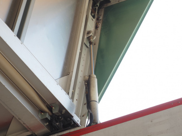 日野 プロフィア ウイング車 大型 QKG-FW1EXBG 年式 H24 [写真11]