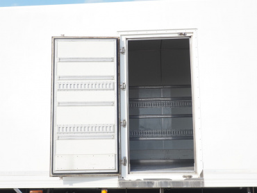 三菱ふそう スーパーグレート 冷凍バン 大型 2PG-FS75HZ 年式 R2[写真15]