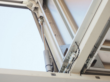 いすゞ ギガ ウイング車 大型 2PG-CYJ77C 年式 R1 [写真13]