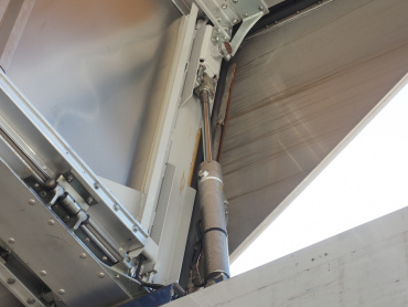 日野 プロフィア ウイング車 大型 QKG-FW1EXBG 年式 H24 [写真16]