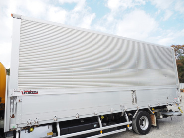 いすゞ フォワード ウイング車 中型 TKG-FRR90T2 年式 H27[写真09]