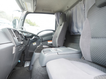 いすゞ フォワード ウイング車 中型 TKG-FRR90T2 年式 H27[写真33]