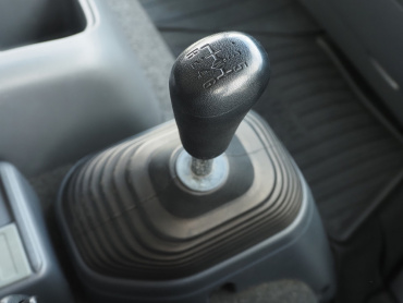 いすゞ フォワード ウイング車 中型 TKG-FRR90T2 年式 H27[写真28]