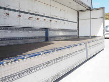 日野 プロフィア ウイング車 大型 QKG-FW1EXBG 年式 H26[写真26]