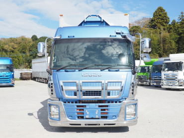 いすゞ ギガ ウイング車 大型 QKG-CYJ77A 年式 H24[写真03]