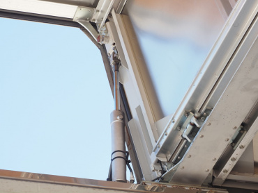 いすゞ ギガ ウイング車 大型 QKG-CYJ77A 年式 H24[写真14]