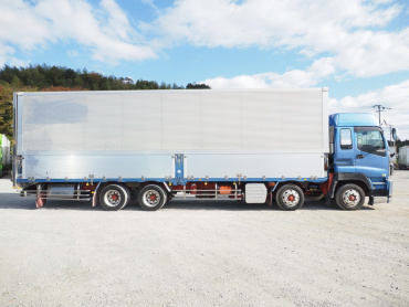 いすゞ ギガ ウイング車 大型 QKG-CYJ77A 年式 H24[写真10]