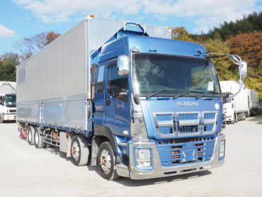 いすゞ ギガ ウイング車 大型 QKG-CYJ77A 年式 H24[写真04]