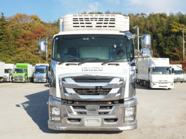 いすゞ ギガ 冷凍バン 大型 QKG-CYJ77BA 年式 H28[写真02]