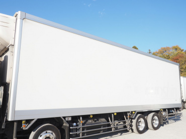 いすゞ ギガ 冷凍バン 大型 QKG-CYJ77BA 年式 H28[写真18]