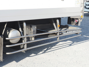 いすゞ ギガ 冷凍バン 大型 QKG-CYJ77BA 年式 H28[写真17]