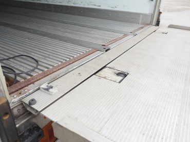 日野 レンジャープロ 冷凍バン 中型 TKG-FD7JKAG 年式 H27[写真18]