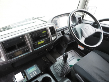 日野 レンジャープロ 冷凍バン 中型 TKG-FD7JKAG 年式 H27[写真23]