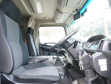 日野 レンジャープロ 冷凍バン 中型 TKG-FD7JKAG 年式 H27[写真21]