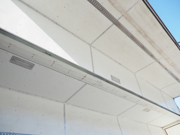 いすゞ ギガ 冷凍ウイング 大型 PDG-CYJ77W8 年式 H22[写真25]