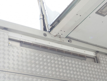 いすゞ ギガ 冷凍ウイング 大型 PDG-CYJ77W8 年式 H22[写真32]