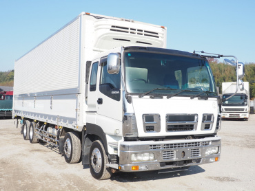 いすゞ ギガ 冷凍ウイング 大型 PDG-CYJ77W8 年式 H22[写真04]