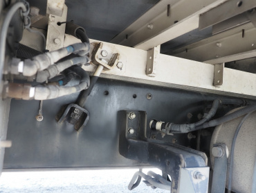 いすゞ ギガ 冷凍ウイング 大型 PDG-CYJ77W8 年式 H22[写真47]