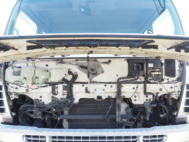 いすゞ ギガ 冷凍ウイング 大型 PDG-CYJ77W8 年式 H22[写真54]