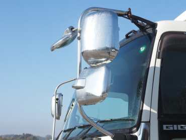 いすゞ ギガ 冷凍ウイング 大型 PDG-CYJ77W8 年式 H22[写真10]