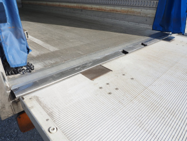 日野 レンジャープロ 冷凍バン 中型 TKG-FC9JKAA 年式 H29[写真15]