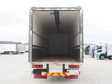 いすゞ ギガ ウイング車 大型 QKG-CYJ77A 年式 H26[写真26]