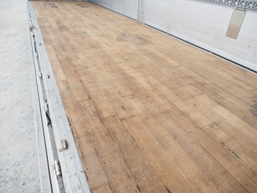 いすゞ ギガ ウイング車 大型 QKG-CYJ77A 年式 H26[写真25]