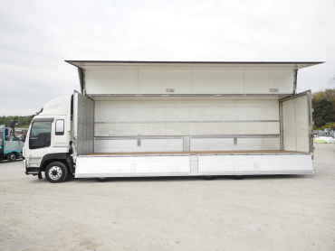 いすゞ ギガ ウイング車 大型 QKG-CYJ77A 年式 H26[写真18]