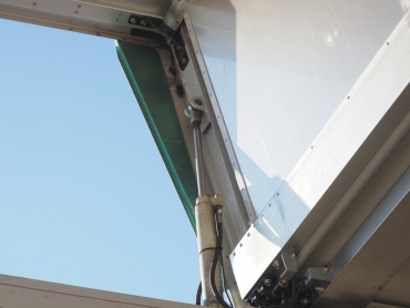 日野 プロフィア ウイング車 大型 2DG-FR1AHG 年式 R2 [写真20]