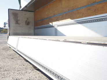 日野 プロフィア ウイング車 大型 2DG-FR1AHG 年式 R2 [写真22]