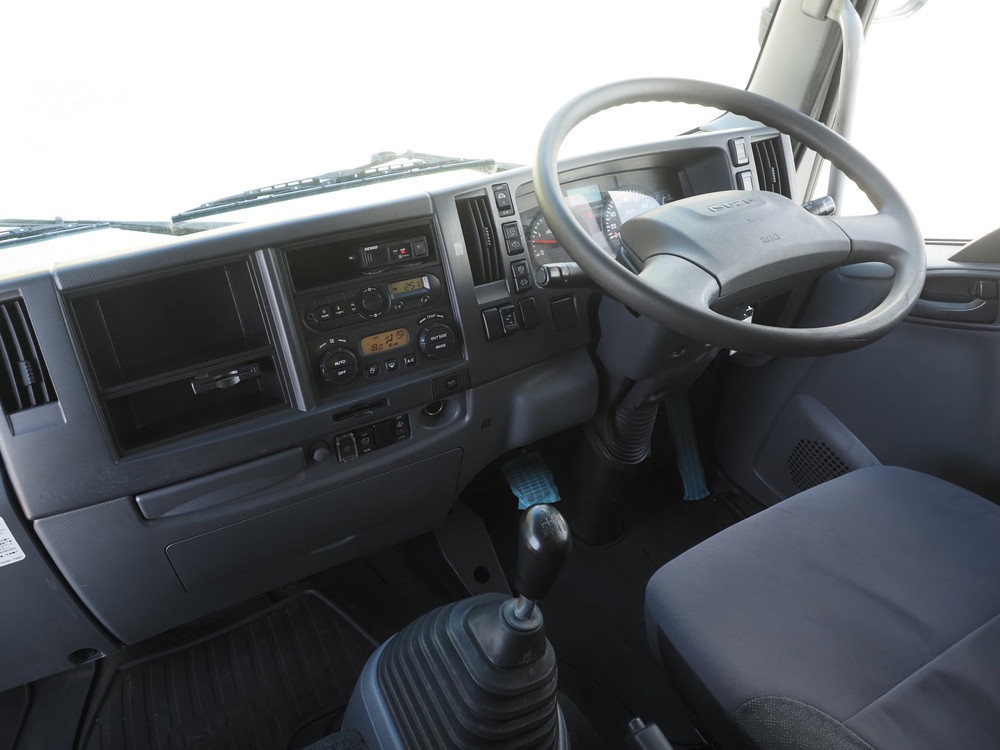 いすゞ フォワード ウイング車 中型 TKG-FRR90T2 年式 H27[写真35]