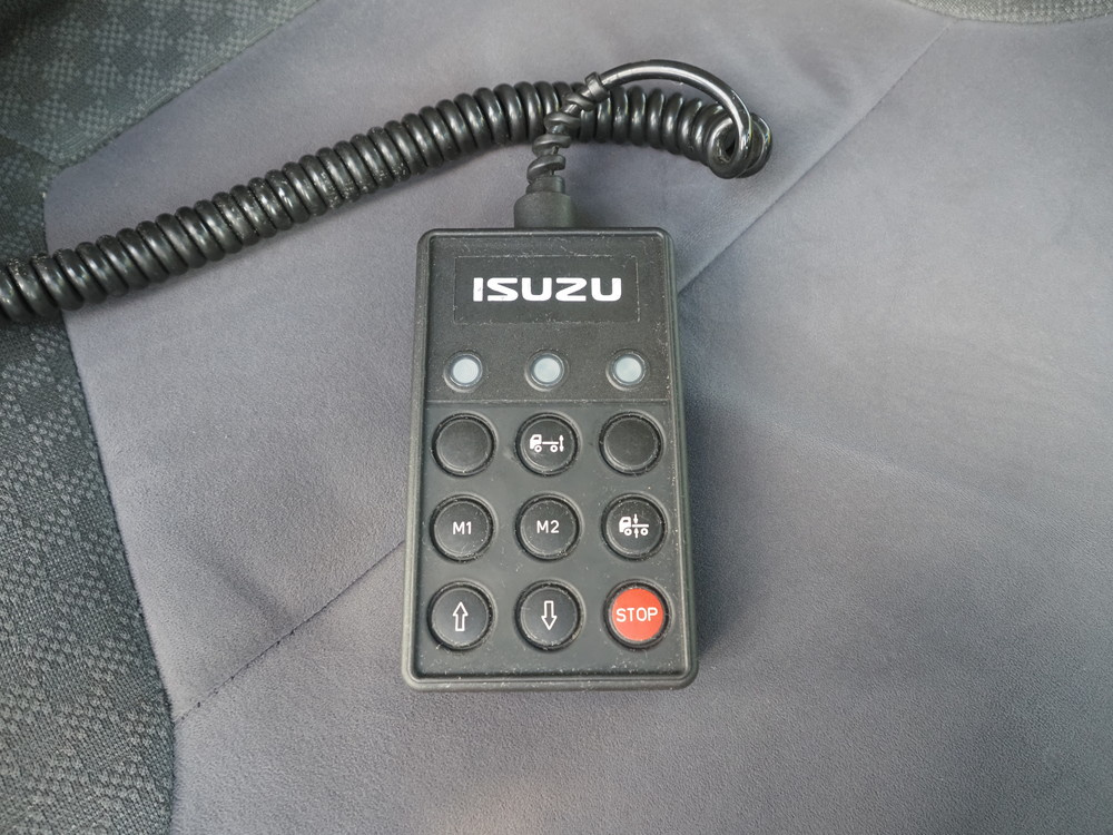 いすゞ フォワード ウイング車 中型 TKG-FRR90T2 年式 H27[写真39]