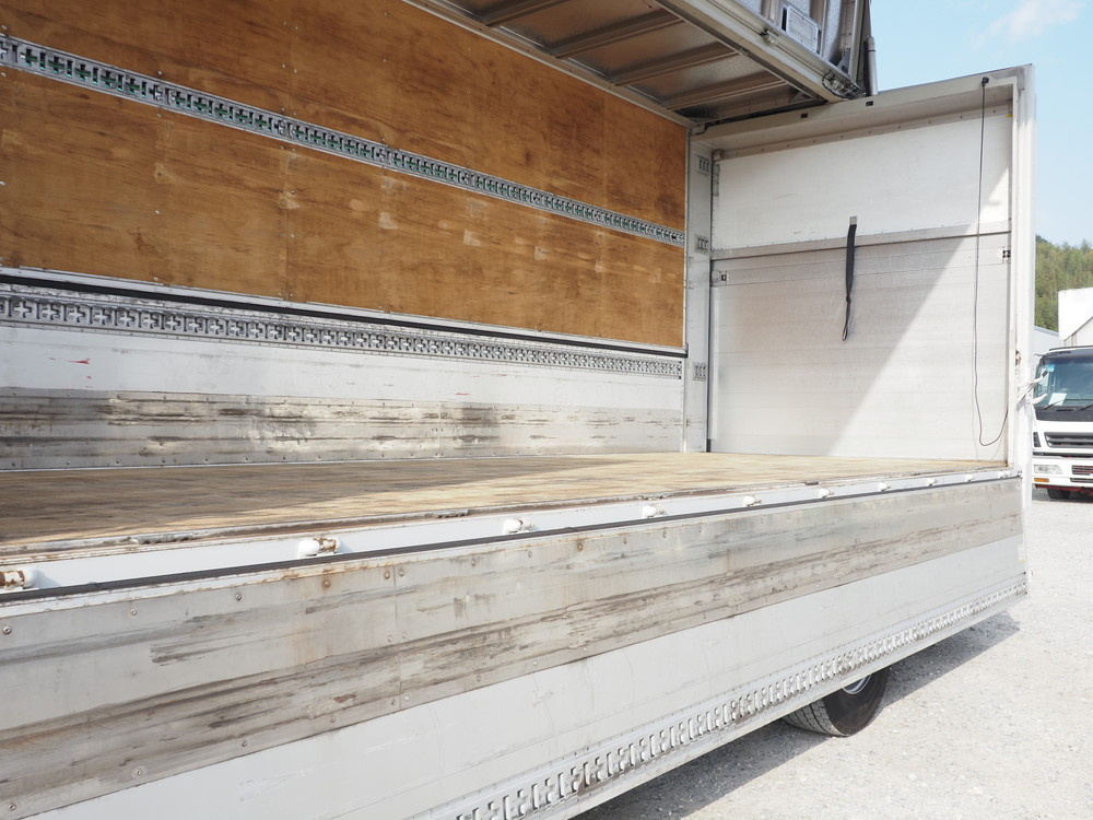 いすゞ フォワード ウイング車 中増t LKG-FTR90S2 年式 H25[写真19]