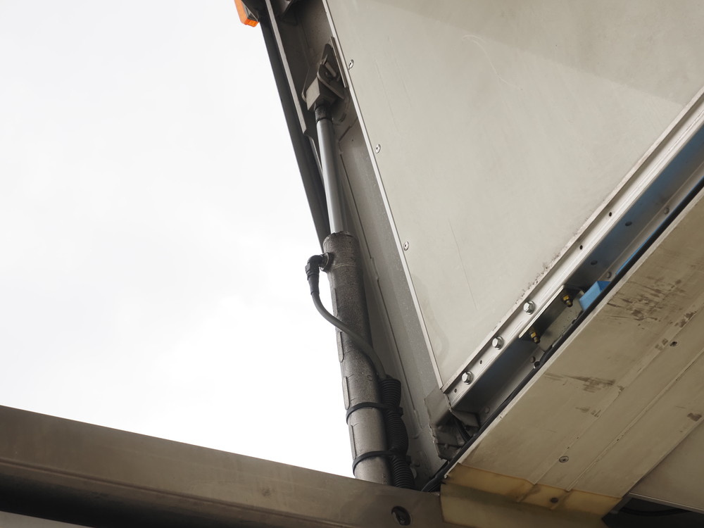 日野 レンジャープロ 冷凍ウイング 中増t TKG-GC7JJAA 年式 H25[写真15]