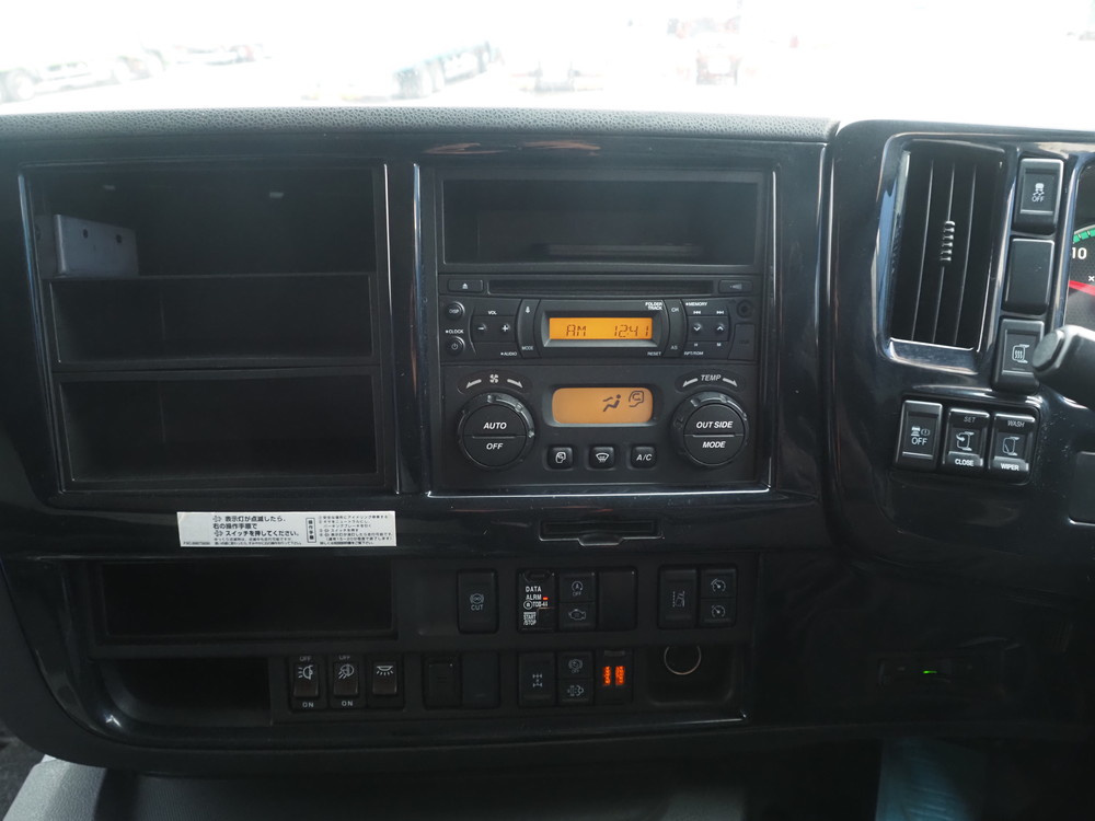 いすゞ ギガ ウイング車 大型 2PG-CYJ77CA 年式 H30[写真36]