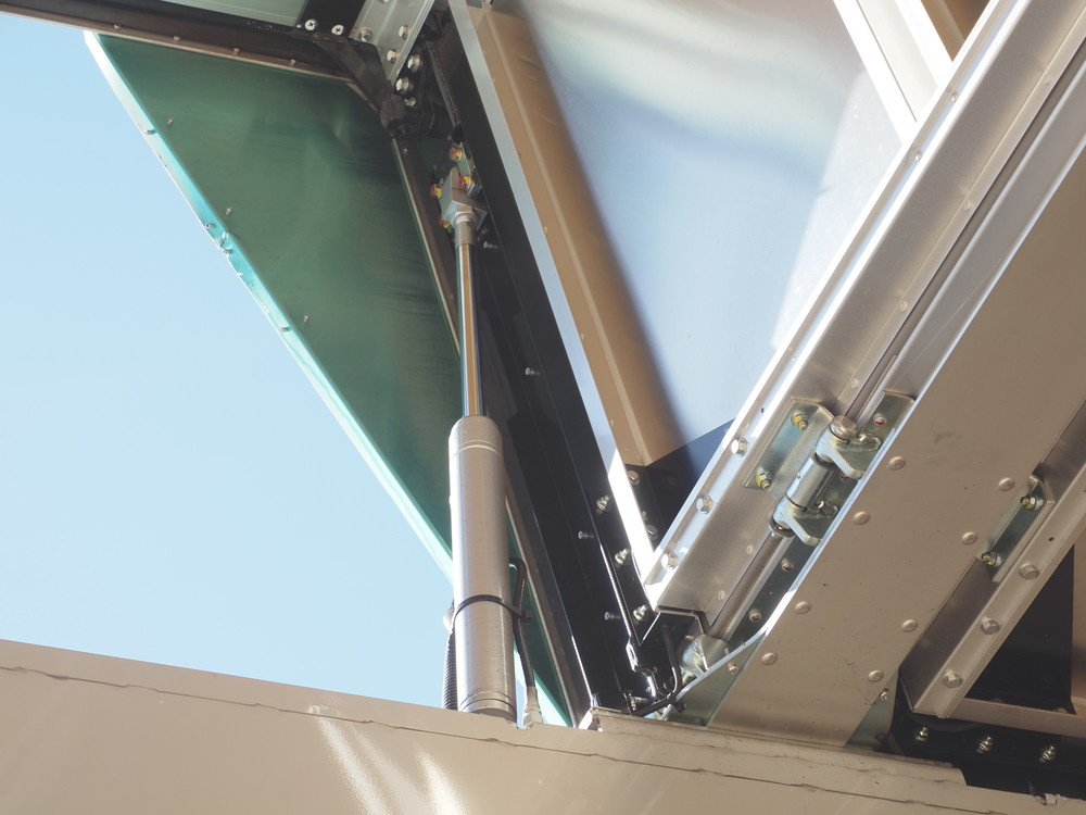 いすゞ ギガ ウイング車 大型 2PG-CYJ77C 年式 H30[写真17]