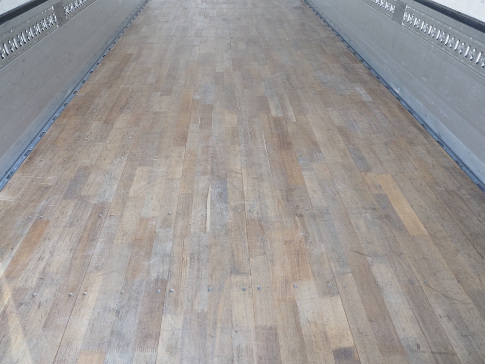 いすゞ フォワード ウイング車 中型 TKG-FRR90T2 年式 H27[写真27]